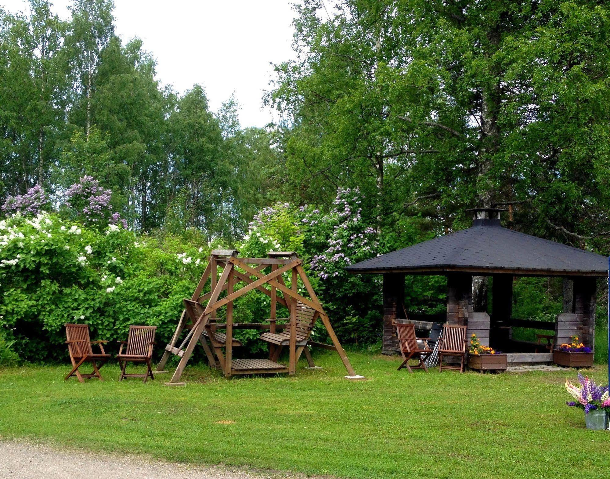 Vanhan Koulun Majatalo-Old School Guest House Kolinkylä Kültér fotó